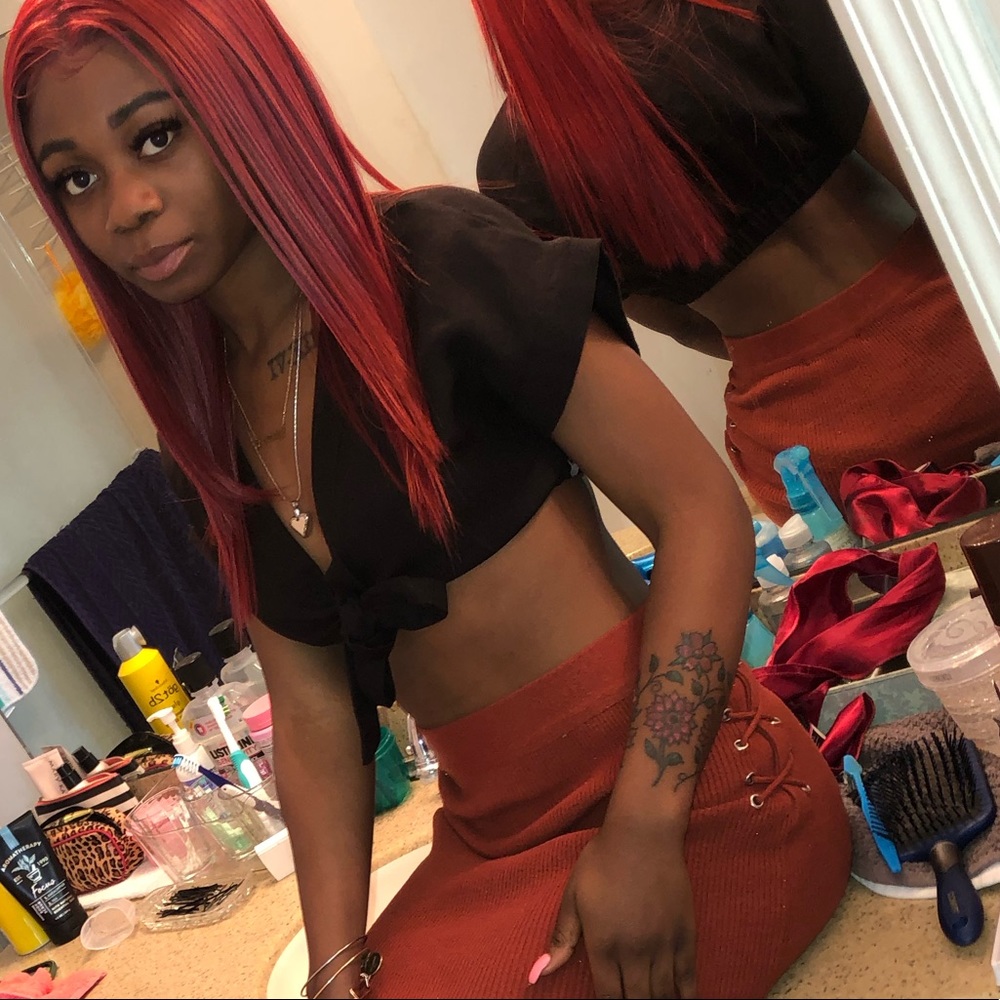 Crop top - Picture 3 of 3